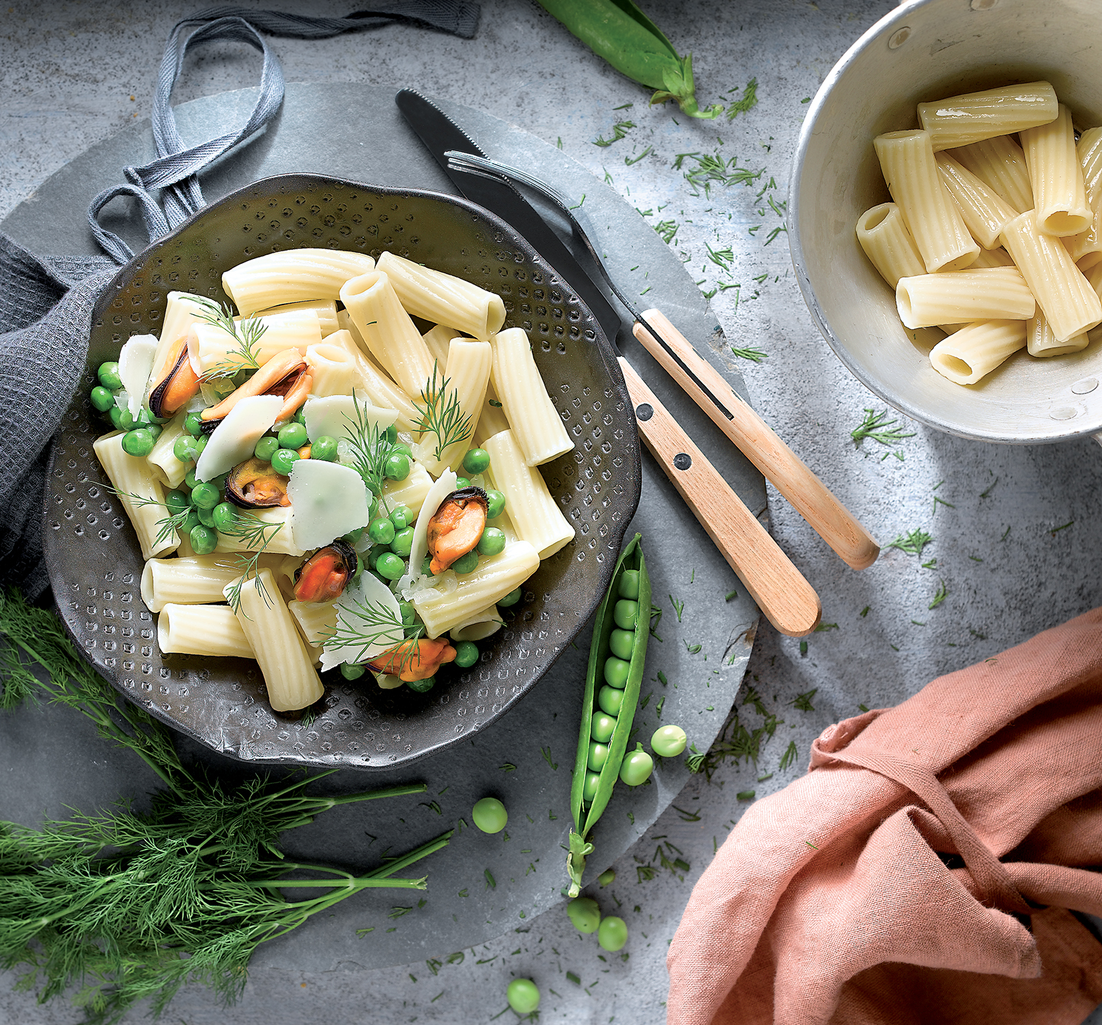 Recepta de pasta amb musclos i pèsols